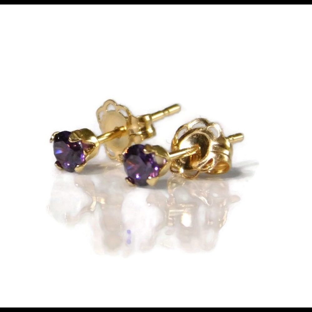 ❗️sale❗️14K Gold Amethyst Stud Earrings
